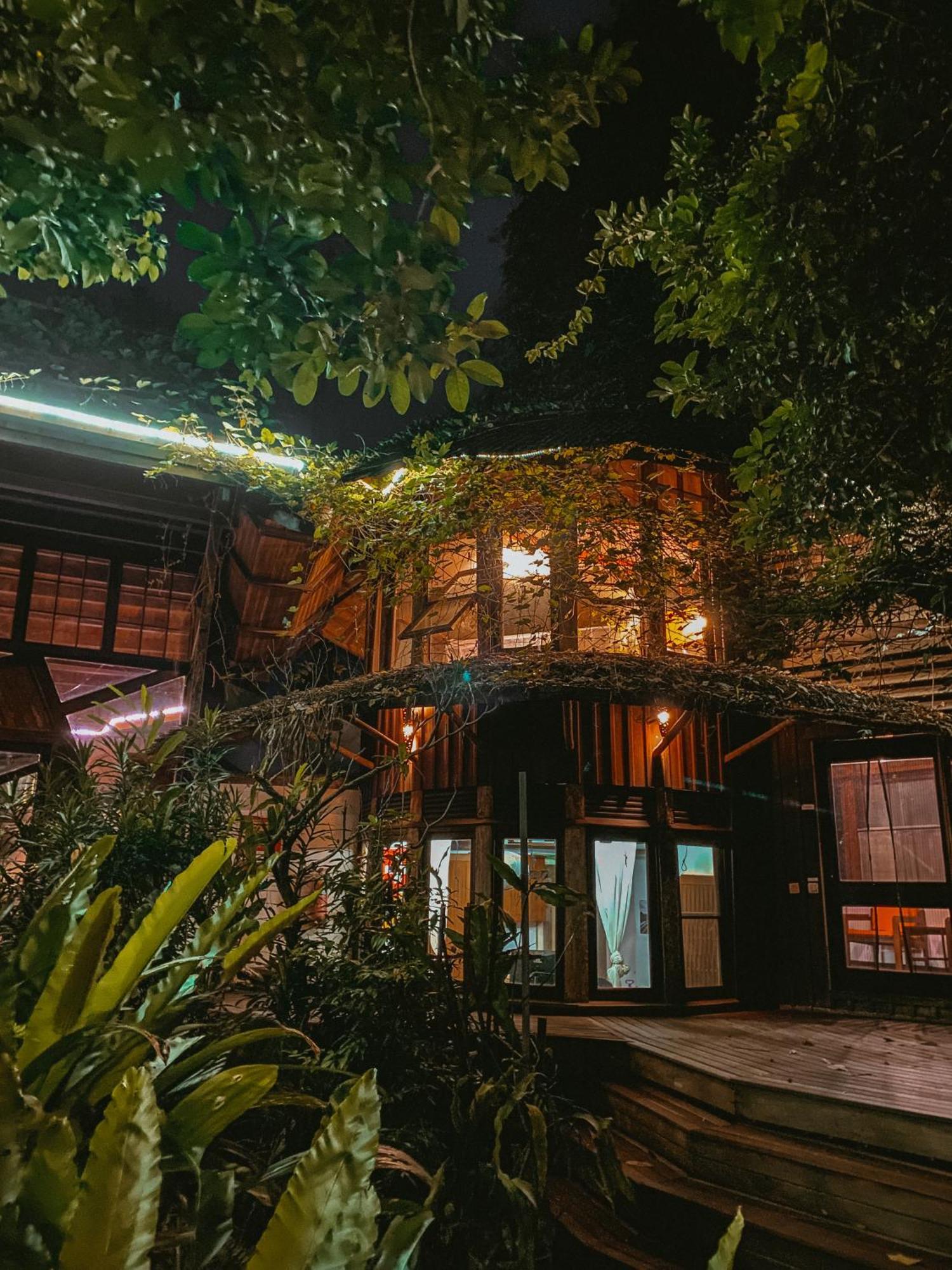 Bukit Raya Guesthouse Palangkaraya Buitenkant foto